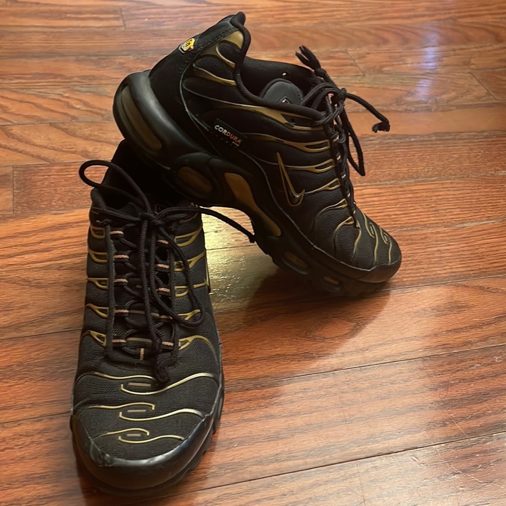 Men’s Nike Air size 8